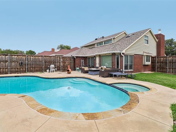 3801  Silver Maple Drive , Carrollton Texas 75007
