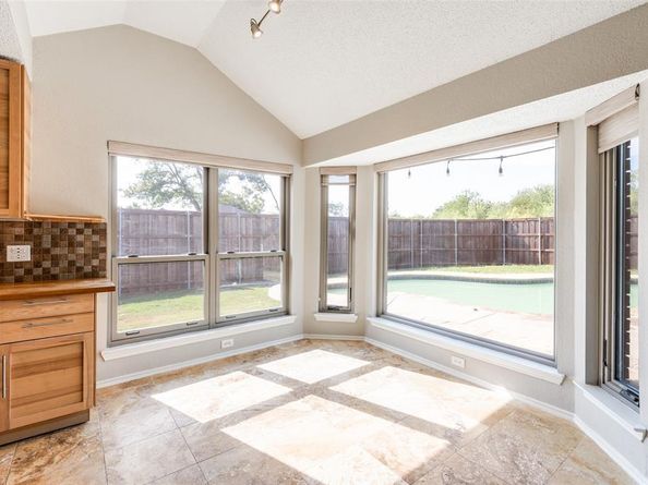 3801  Silver Maple Drive , Carrollton Texas 75007