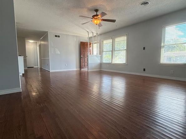 8133  Cavalier Circle , Dallas Texas 75227