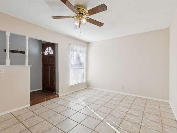3209  Seaside Street , Irving Texas 75062