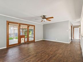 3209  Seaside Street , Irving Texas 75062