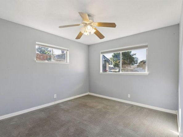 3209  Seaside Street , Irving Texas 75062