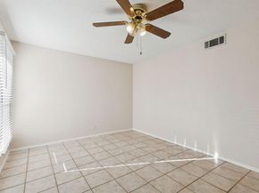 3209  Seaside Street , Irving Texas 75062