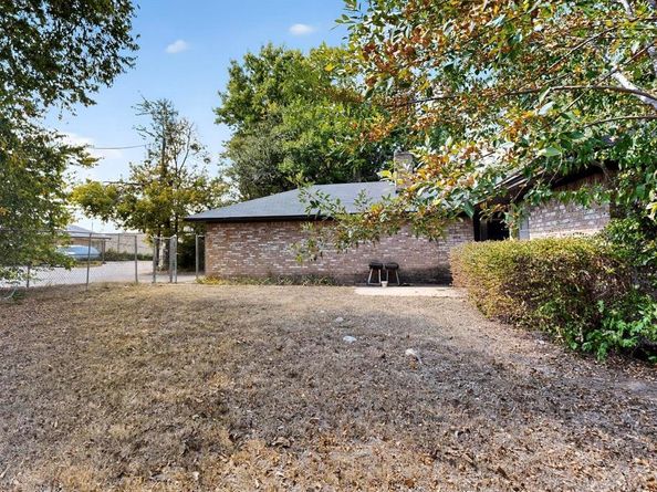 702  Rea Avenue , Lancaster Texas 75146