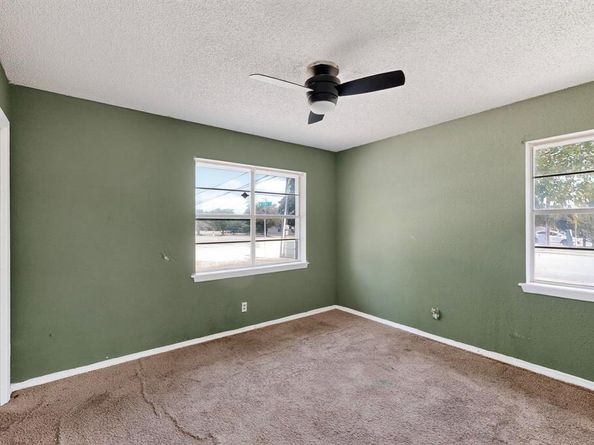 702  Rea Avenue , Lancaster Texas 75146