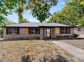 702  Rea Avenue , Lancaster Texas 75146