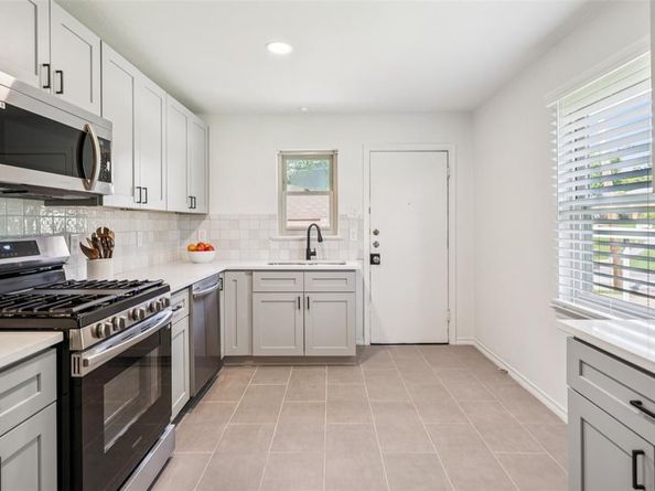 1804-1806  Mariposa Drive , Dallas Texas 75228