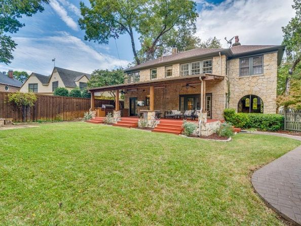 1112 S Canterbury Court , Dallas Texas 75208