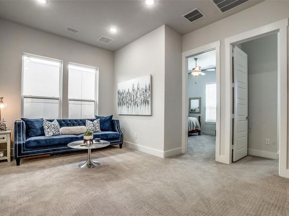 7860  Minglewood Lane , Dallas Texas 75231