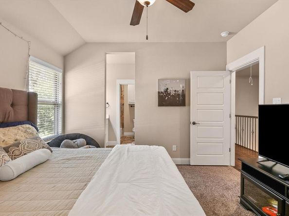 2112  Carleton Avenue , Fort Worth Texas 76107