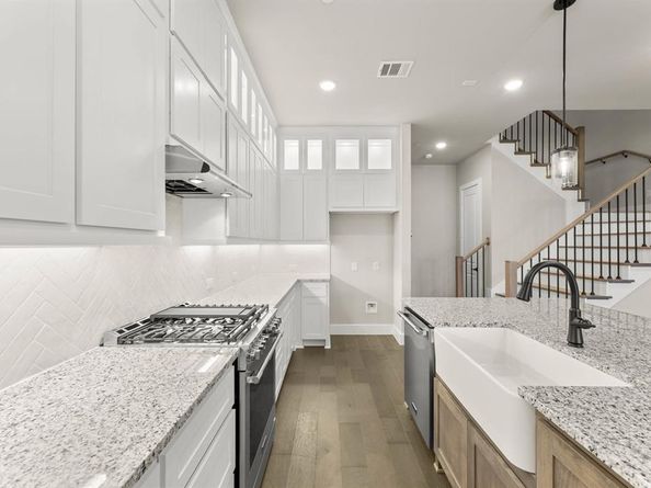 1840  Wittington Place , Farmers Branch Texas 75234