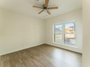 6400  Meadow Glen Drive , Arlington Texas 76018