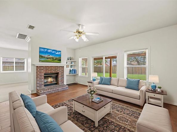 2221  La Costa Drive , Rowlett Texas 75088