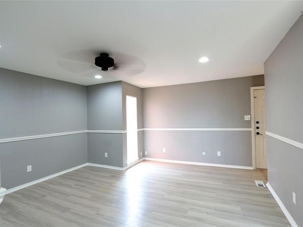 9805  Walnut Street  212, Dallas Texas 75243
