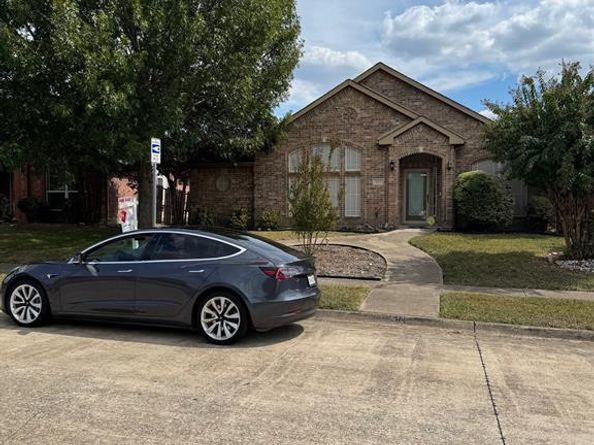 204  Trinity Drive , Lancaster Texas 75146