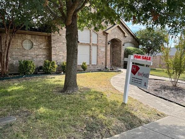 204  Trinity Drive , Lancaster Texas 75146
