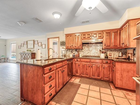 4307  Churchwood Drive , Arlington Texas 76016