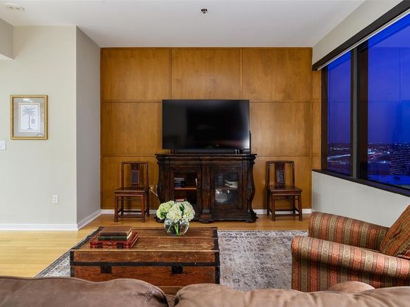 1200  Main Street  2406, Dallas Texas 75202