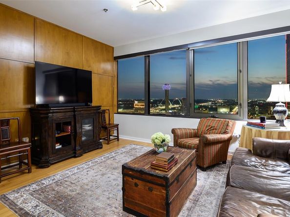 1200  Main Street  2406, Dallas Texas 75202