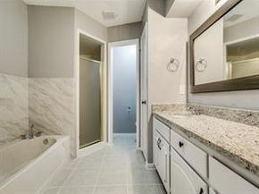 2433  Hallmark Street , Grand Prairie Texas 75052