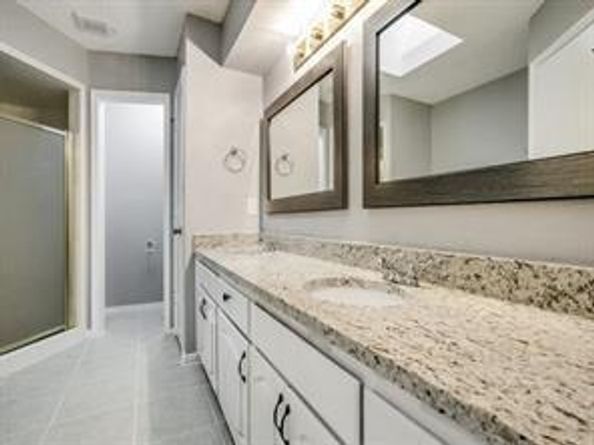 2433  Hallmark Street , Grand Prairie Texas 75052