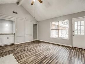 2433  Hallmark Street , Grand Prairie Texas 75052