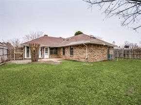 2433  Hallmark Street , Grand Prairie Texas 75052