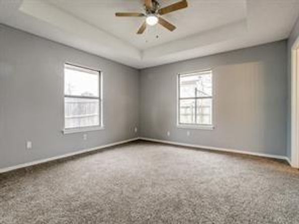 2433  Hallmark Street , Grand Prairie Texas 75052