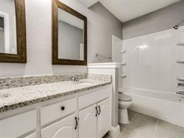 2433  Hallmark Street , Grand Prairie Texas 75052