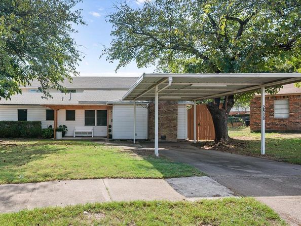 2548  Wood Valley Place , Dallas Texas 75211