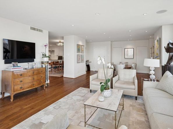 3310  Fairmount Street  11D, Dallas Texas 75201
