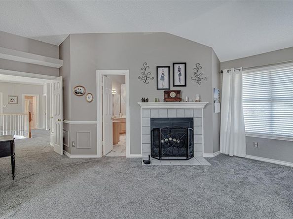 2703  Kingswood Court , Arlington Texas 76001