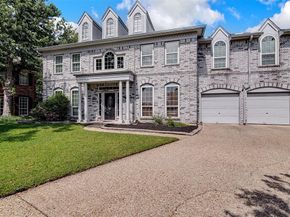 2703  Kingswood Court , Arlington Texas 76001