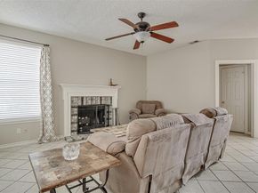 2703  Kingswood Court , Arlington Texas 76001