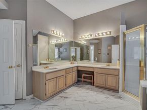 2703  Kingswood Court , Arlington Texas 76001