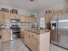 2703  Kingswood Court , Arlington Texas 76001