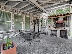 2703  Kingswood Court , Arlington Texas 76001