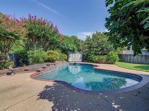 2703  Kingswood Court , Arlington Texas 76001