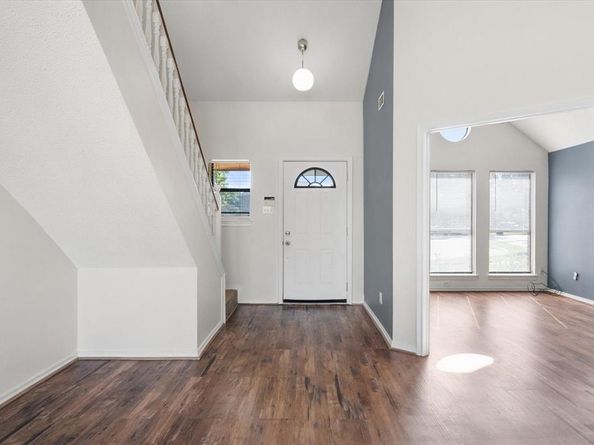 2094  Amber Court , Lewisville Texas 75067