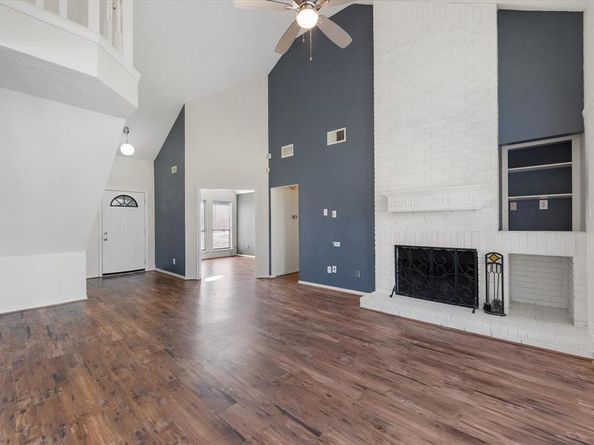 2094  Amber Court , Lewisville Texas 75067
