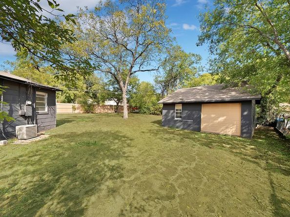 1312  Westwick Drive , River Oaks Texas 76114