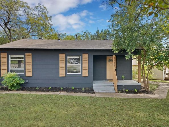 1312  Westwick Drive , River Oaks Texas 76114