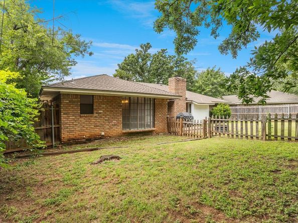 5711  Tumbleweed Court , Arlington Texas 76017