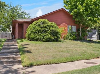 2106  Valleywood Drive 