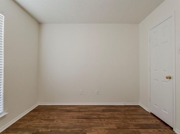 1601  Mcgarry Lane , Mansfield Texas 76063