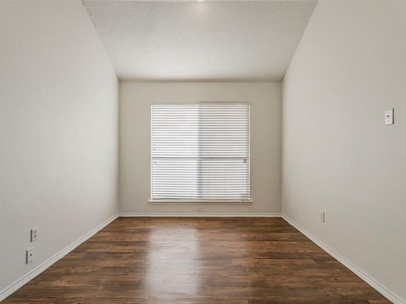 1601  Mcgarry Lane , Mansfield Texas 76063