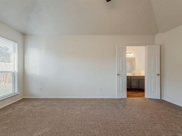 1601  Mcgarry Lane , Mansfield Texas 76063