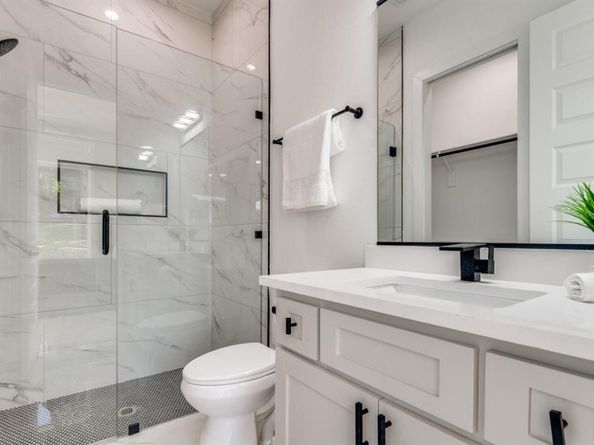 1700  Carriage Creek Drive , DeSoto Texas 75115