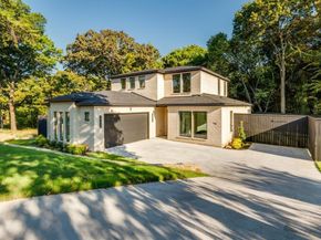 1700  Carriage Creek Drive , DeSoto Texas 75115