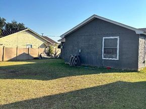 5400  Creek Valley Drive , Arlington Texas 76018